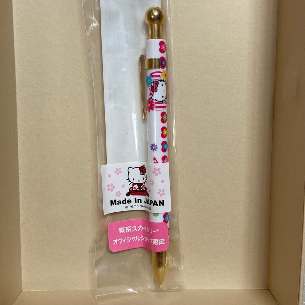 hello kitty mechanical pencil made in japan